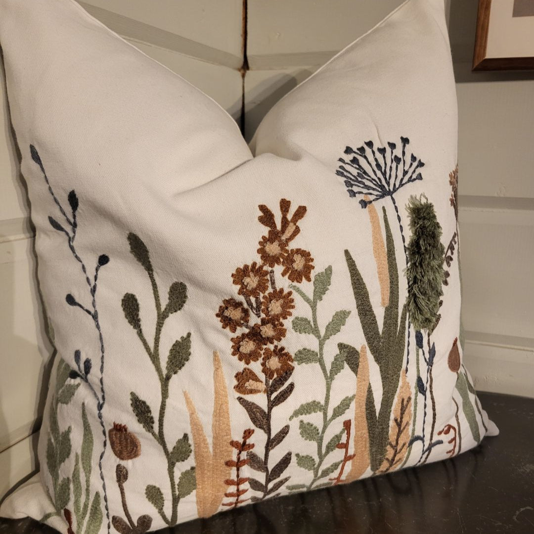 Broderat kuddfodral (höst)