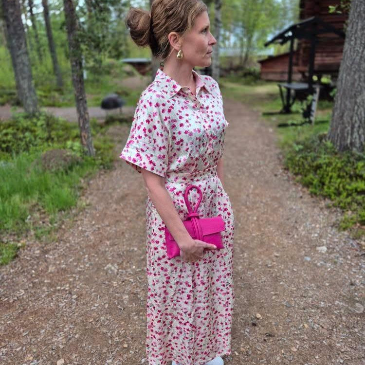 Klänning (rosablom)