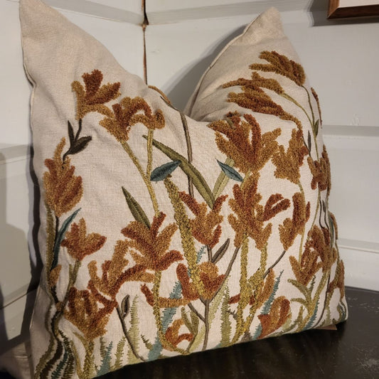 Broderat kuddfodral (vår)