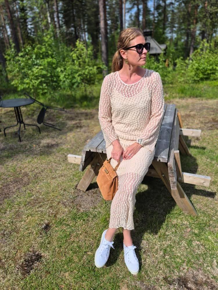 Klänning (beige)