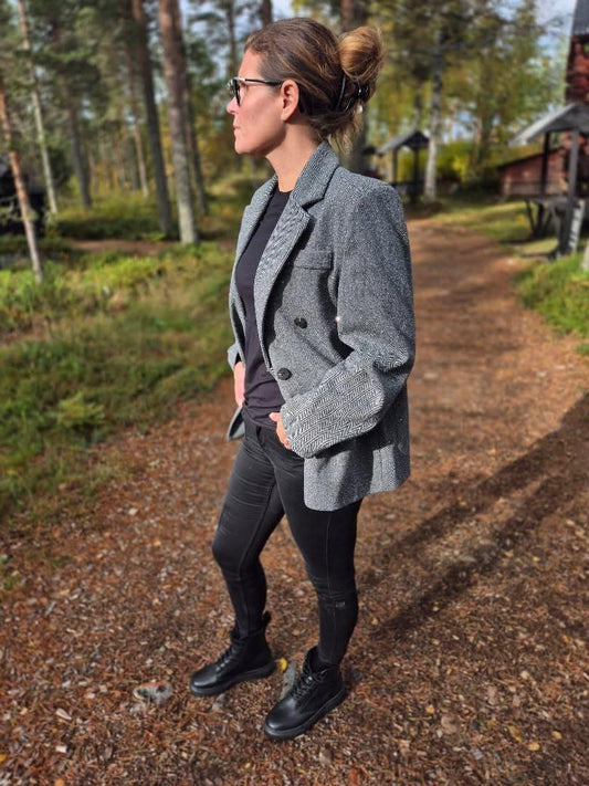 Kavaj grå